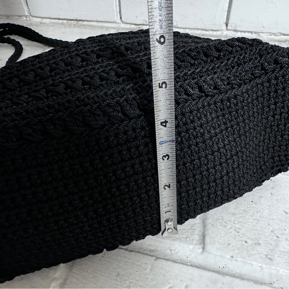 Crocheted/knit black purse in like new condition - Picture 11 of 11